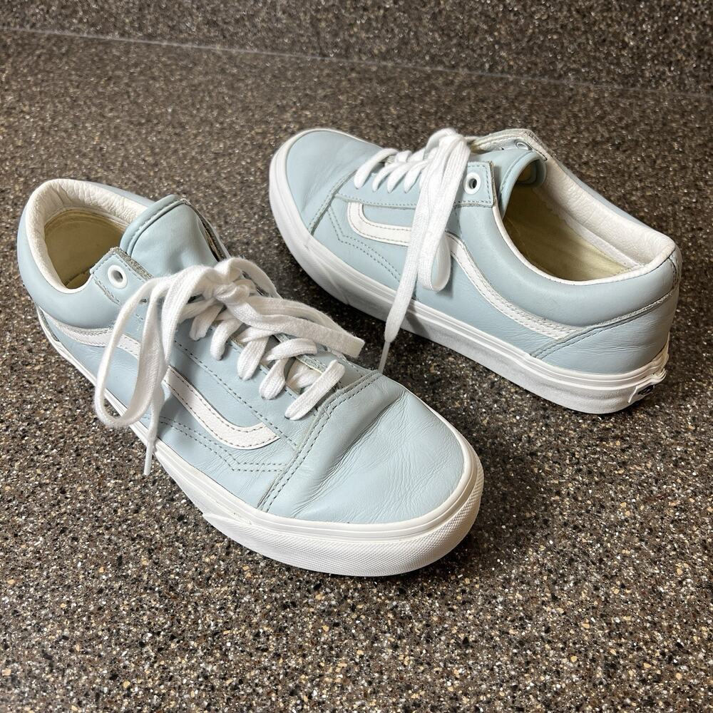VANS Old Skool Sky Blue Classic Leather Skate Shoe Womens 9.5 Low Lace Up Mens 8